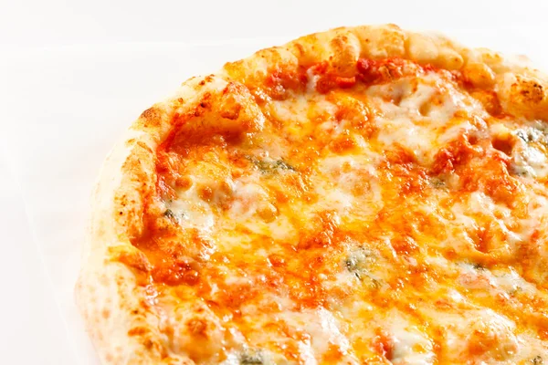 Smakelijke pizza — Stockfoto