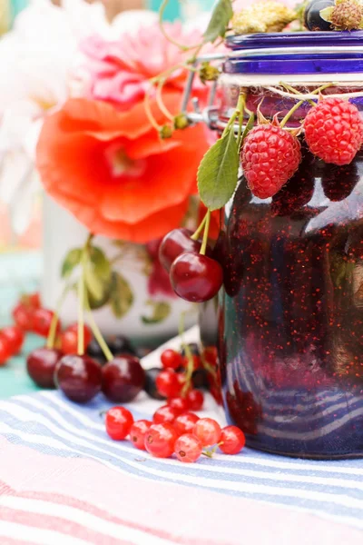 Berry jam — Stock Photo, Image