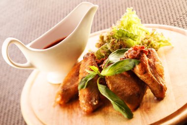 Soslu Tavuk kanat ızgara