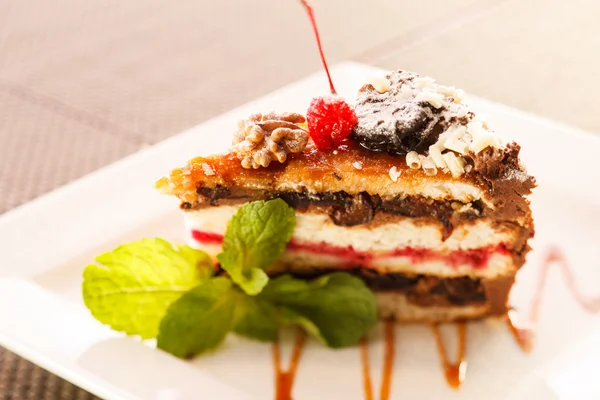 Cake with cherry — Stock Photo, Image