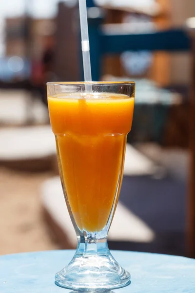 Frischer Saft im Freien — Stockfoto