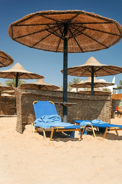 Beach umbrella — Stock Photo, Image