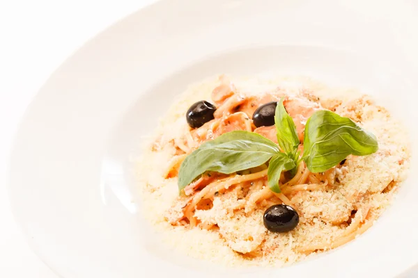 Pasta con olive — Foto Stock