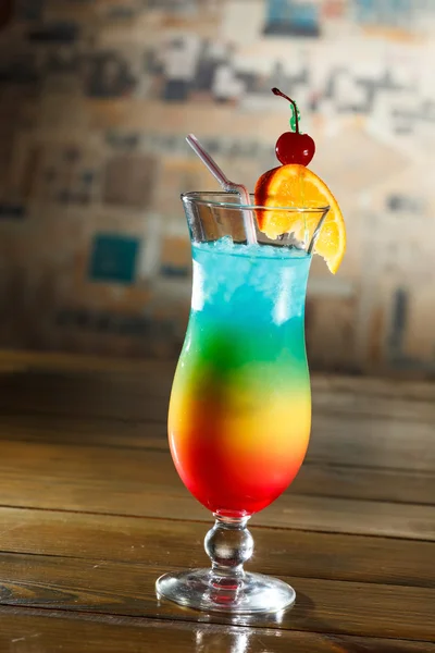Tropický koktejl ve skle — Stock fotografie