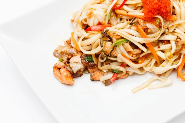 Fideos con pescado —  Fotos de Stock