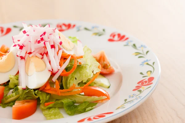 Sallad med grönsaker — Stockfoto