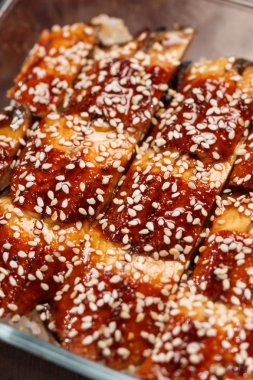 Japon yemeği rostosu (unagi) )