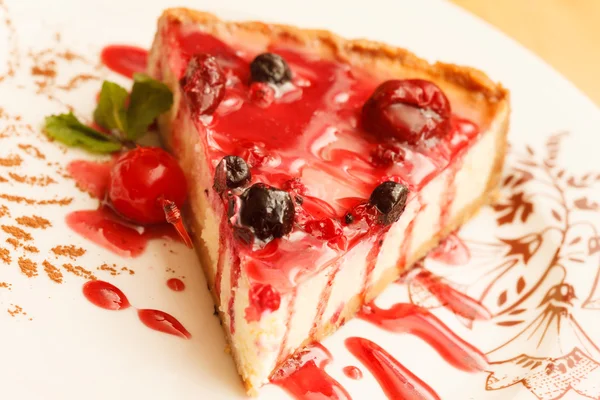 Çilekli cheesecake — Stok fotoğraf