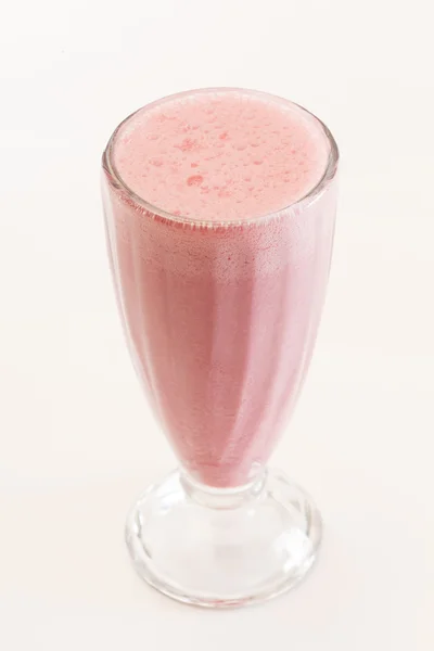 Cocktail au lait de fraise — Photo