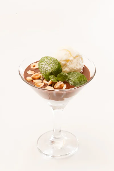 Chokladdessert med glass — Stockfoto