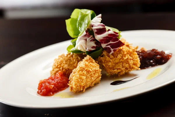 Chicken nuggets with salad — Stock Photo, Image