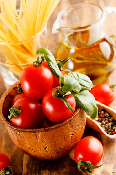 Verse tomaten — Stockfoto