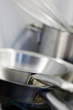 Paslanmaz çelik tencere ve tavalar