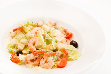 Karidesli Sezar salatası