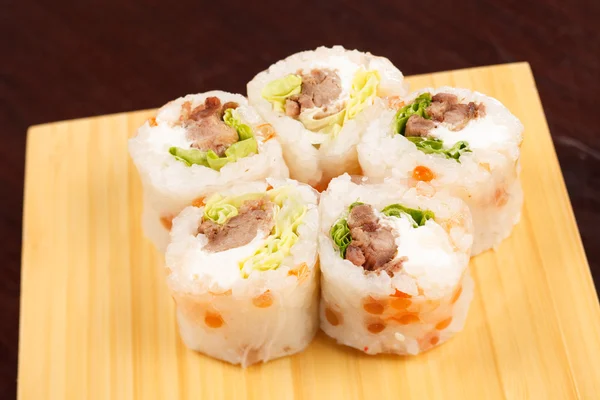 Sushi con carne — Foto Stock
