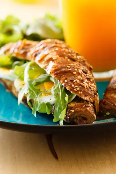 Sağlıklı kahvaltı.