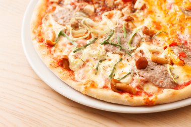 pastırmalı pizza