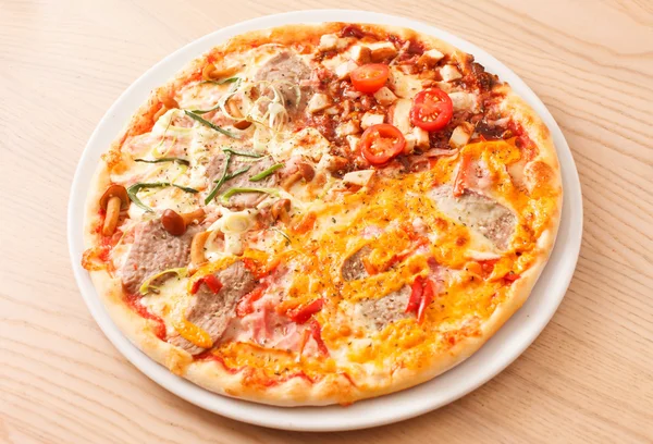 Slanina pizza — Stock fotografie