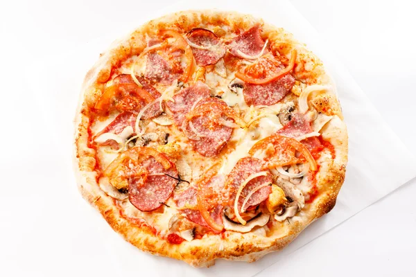 Smakelijke pizza — Stockfoto