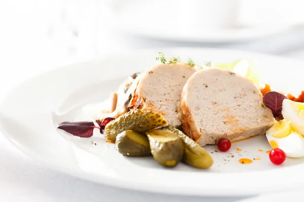 Fleisch mit Gemüse — Stockfoto