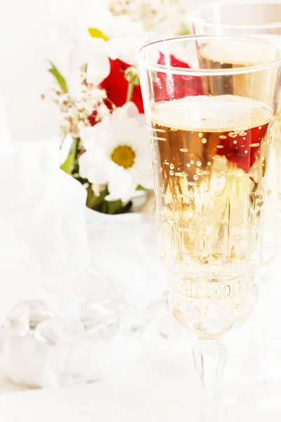 Ett glas champagne — Stockfoto