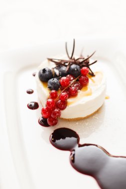 Çilekli cheesecake