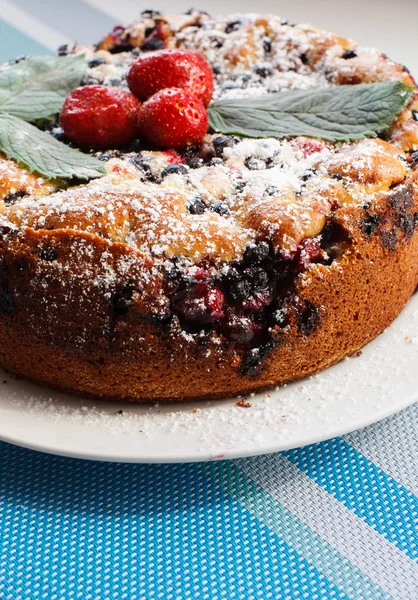 Bolo de baga caseiro — Fotografia de Stock