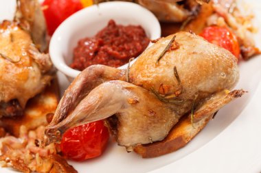 fırında bıldırcın