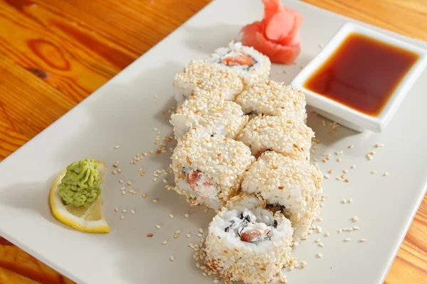 Sabroso sushi —  Fotos de Stock
