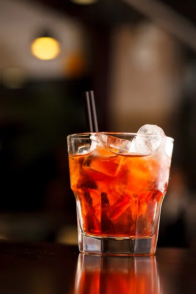 Koktejl v baru — Stock fotografie