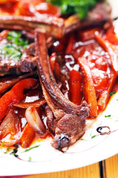 sebzeli ızgara kaburga