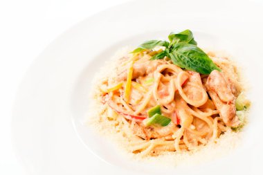 Deniz ürünleri makarna