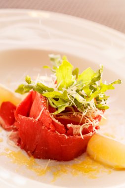 et carpaccio parmesan peyniri ile