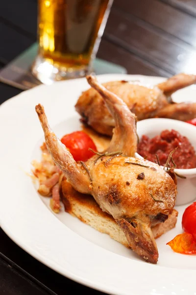 Baked quail — Stock Photo, Image