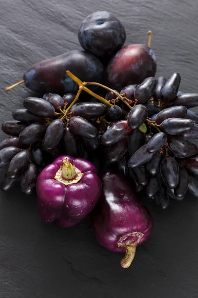 Purple fruits and vegetables — Stock Photo, Image