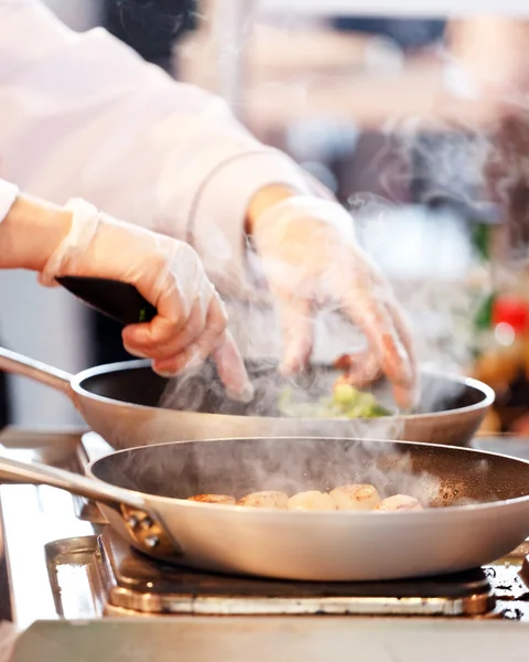 Chef al lavoro — Foto Stock