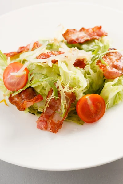 Salad with bacon — Stock Photo, Image