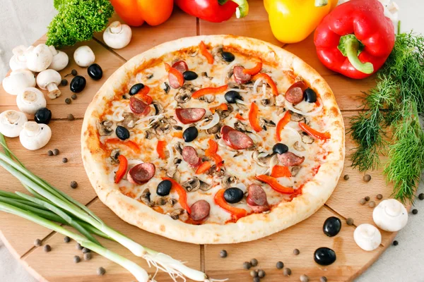 Högsta pizza — Stockfoto