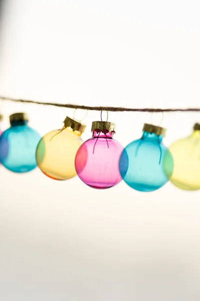 Bolas de Natal coloridas — Fotografia de Stock