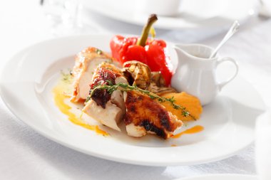 Sebzeli ızgara tavuk