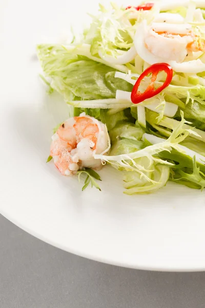 Salad di piring — Stok Foto