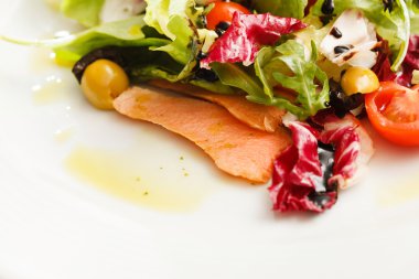 taze salata somon
