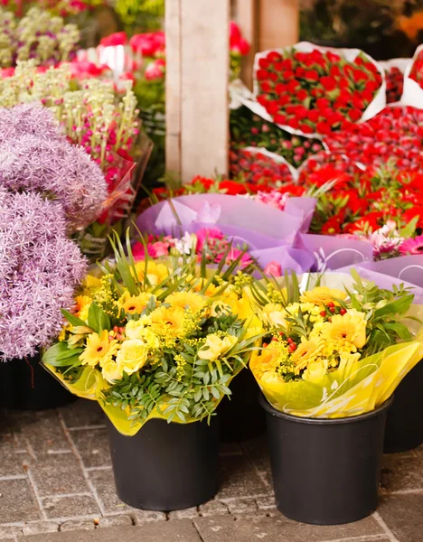 Blumengeschäft — Stockfoto