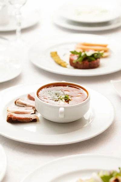 Суп в миске — стоковое фото