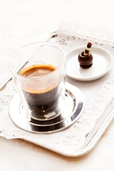 Espresso con chocolate dulce —  Fotos de Stock