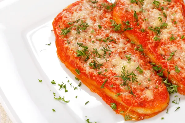 Berenjenas con queso parmesano — Foto de Stock