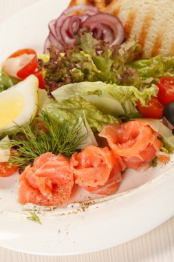somon ile lezzetli meze