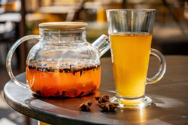 Tee Auf Dem Tisch Café — Stockfoto