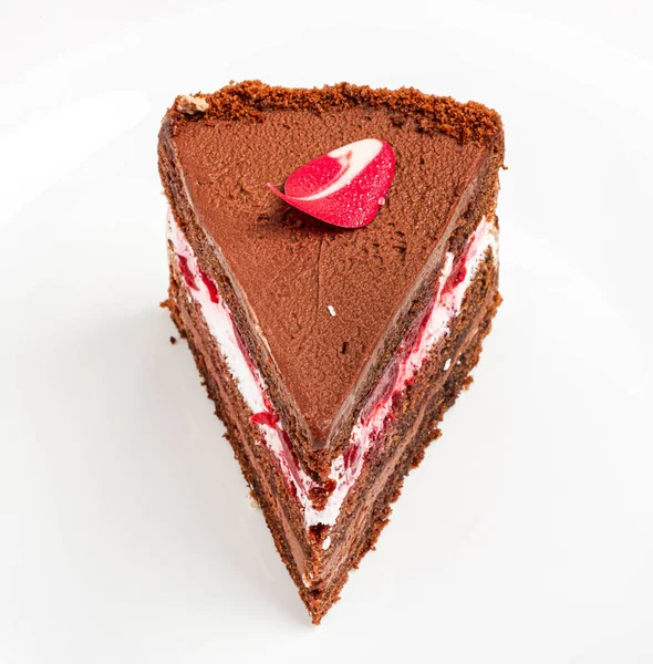 Шоколадный Торт Ягодами Лепестками Роз — стоковое фото