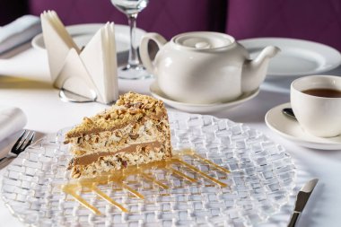 Lokantada karamel var.